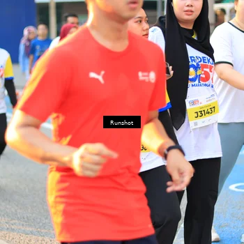 Runner Photo 4887916