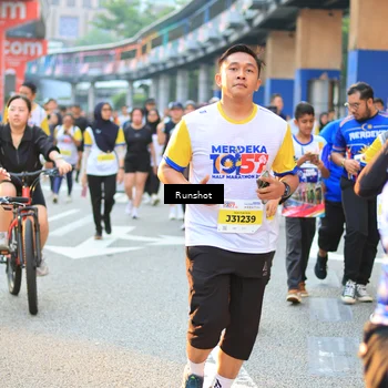 Runner Photo 4887987