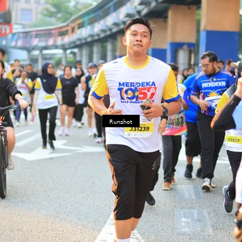 Runner Photo 4888002