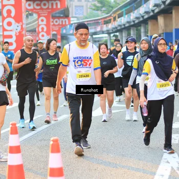 Runner Photo 4888076