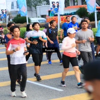 Runner Photo 4888108