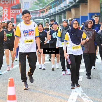 Runner Photo 4888115