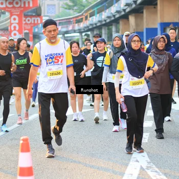 Runner Photo 4888118