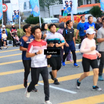 Runner Photo 4888165