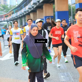 Runner Photo 4888203