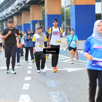 Runner Photo 4888240