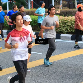 Runner Photo 4888267