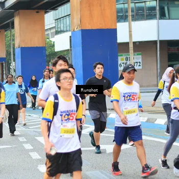 Runner Photo 4888275