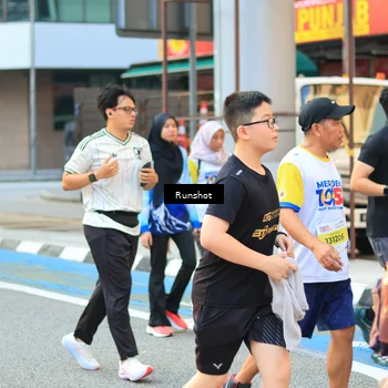 Runner Photo 4888309