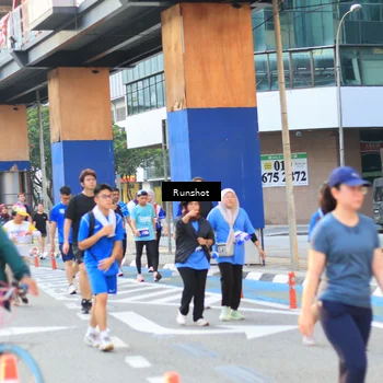Runner Photo 4888335