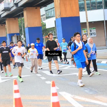 Runner Photo 4888357