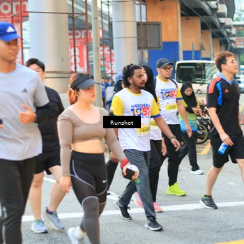 Runner Photo 4888773