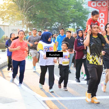 Runner Photo 4888974