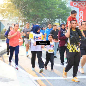 Runner Photo 4889096