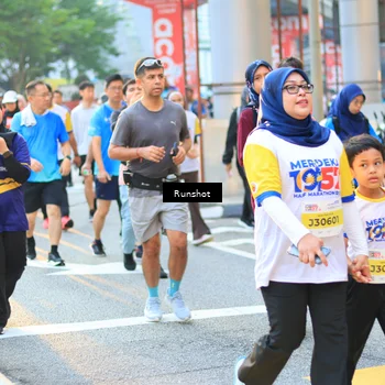 Runner Photo 4889263