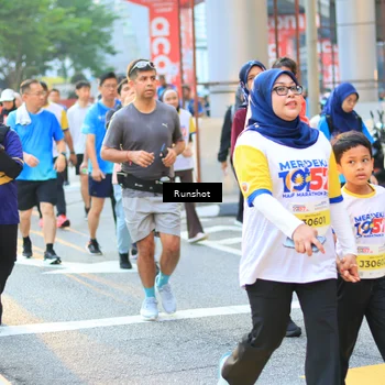 Runner Photo 4889343
