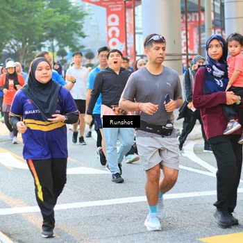 Runner Photo 4889369