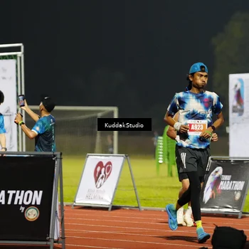 Runner Photo 4889575
