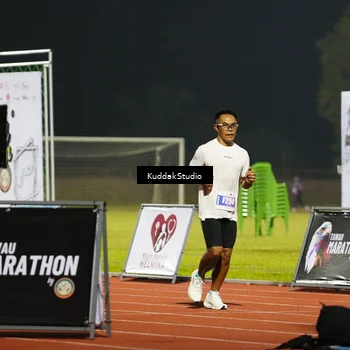 Runner Photo 4889592