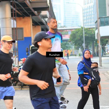 Runner Photo 4889750