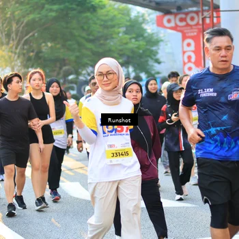 Runner Photo 4889900