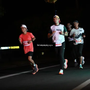 Runner Photo 4889905