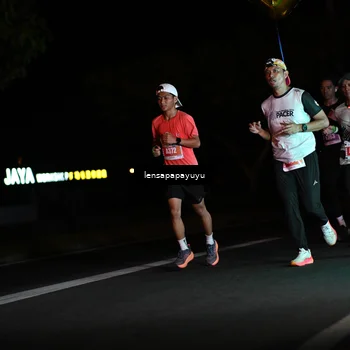 Runner Photo 4889908