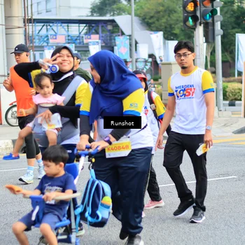 Runner Photo 4890068