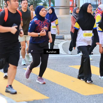 Runner Photo 4890261