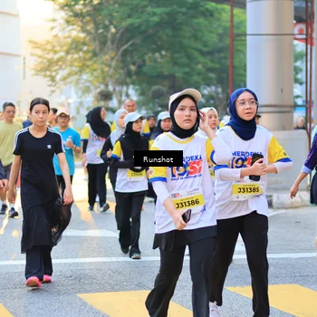Runner Photo 4890460