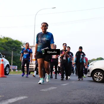 Runner Photo 4890518