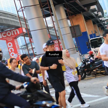 Runner Photo 4890602