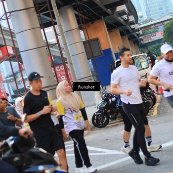Runner Photo 4890678
