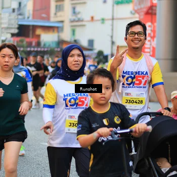 Runner Photo 4891341