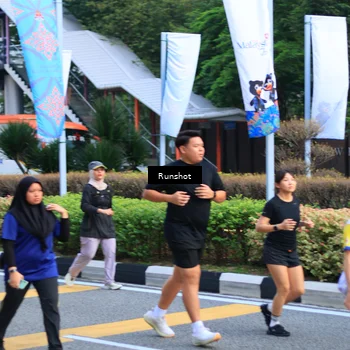 Runner Photo 4891752