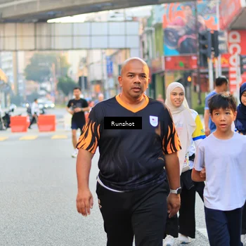 Runner Photo 4892024