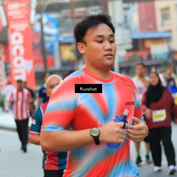 Runner Photo 4892405