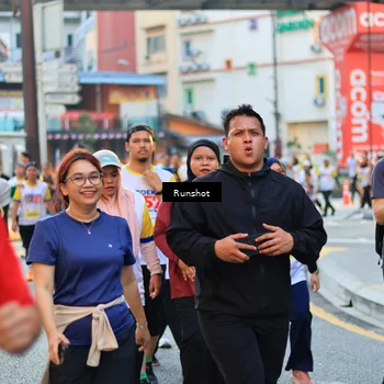Runner Photo 4892424