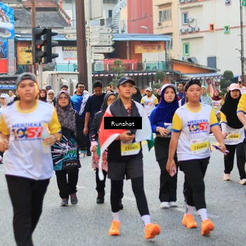 Runner Photo 4892867