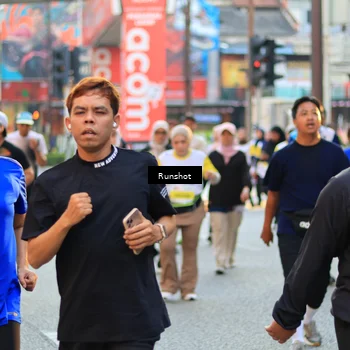Runner Photo 4892896