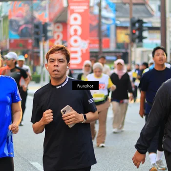 Runner Photo 4892910