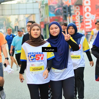 Runner Photo 4893104