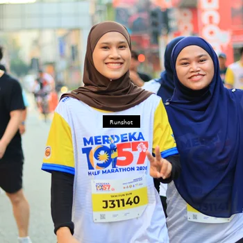 Runner Photo 4893142