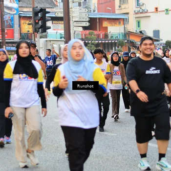 Runner Photo 4893323