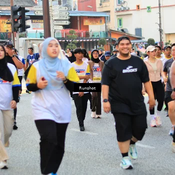 Runner Photo 4893337