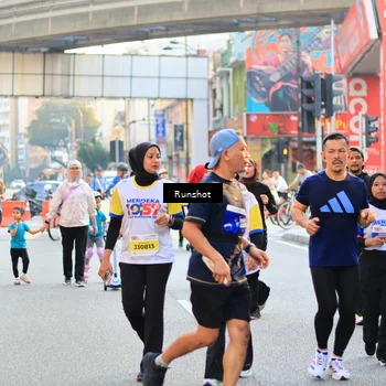 Runner Photo 4893507