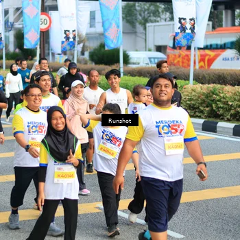 Runner Photo 4893545