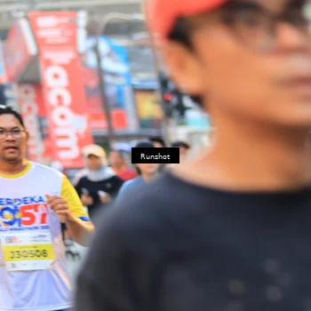 Runner Photo 4893676