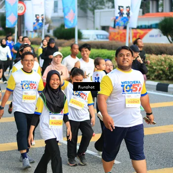 Runner Photo 4893691