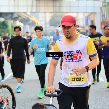 Runner Photo 4893781